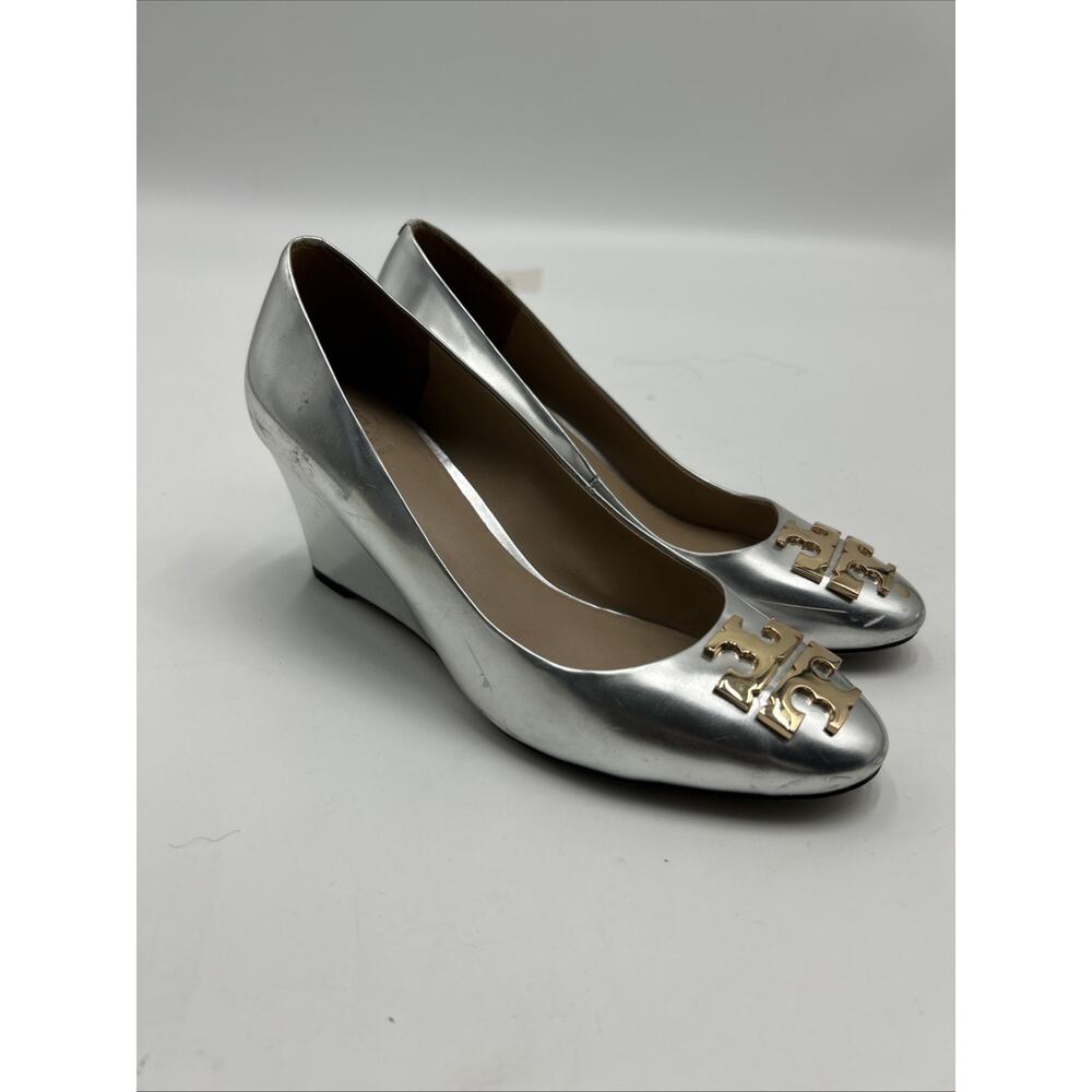 Tory Burch Raleigh Logo Leather Wedge Pumps Women’s Size 6.5 SILVER *******READ